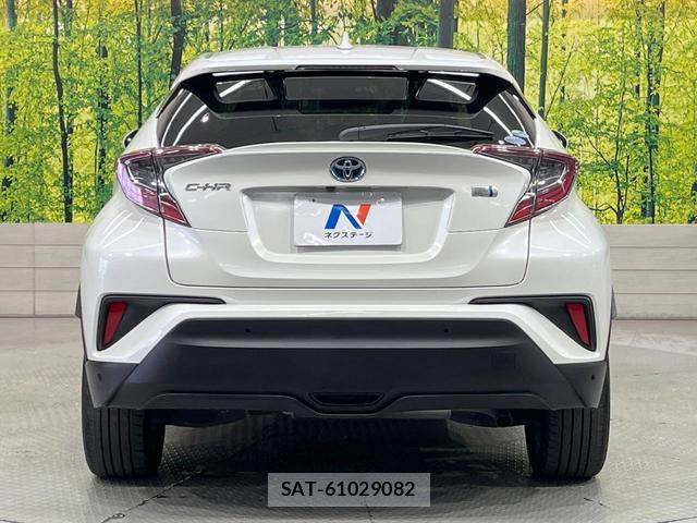 Toyota C-HR 2019-02 8652297-14