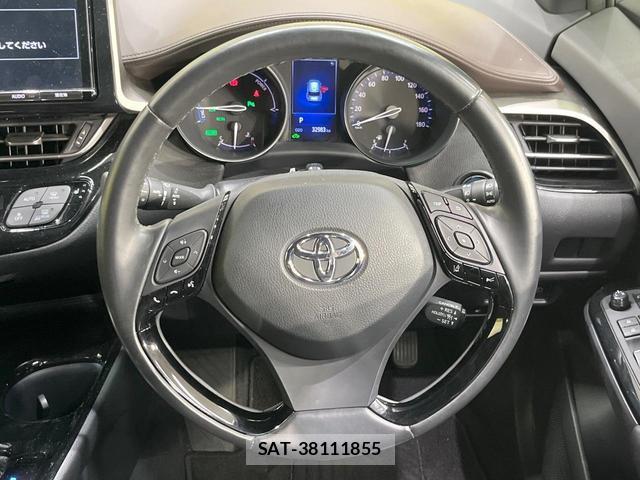 Toyota C-HR 2017-12 8652307-10