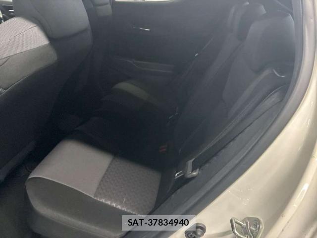 Toyota C-HR 2020-07 8652689-4
