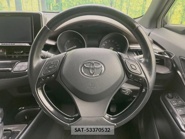 Toyota C-HR 2017-10 8652951-10