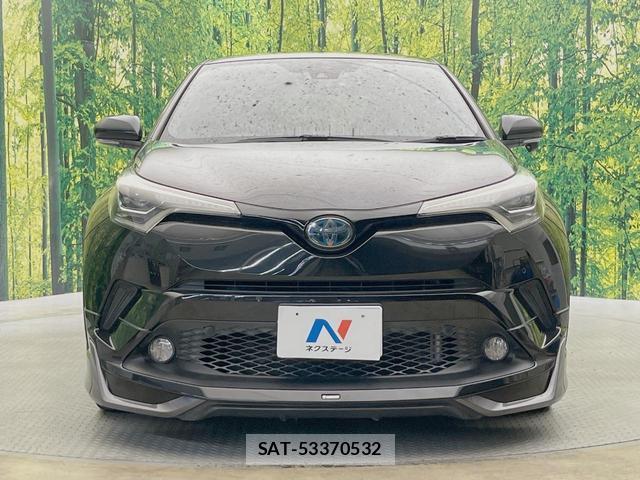 Toyota C-HR 2017-10 8652951-13