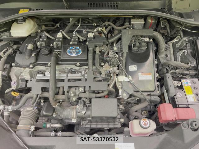 Toyota C-HR 2017-10 8652951-17