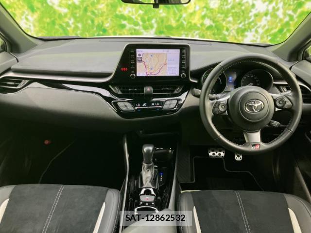 Toyota C-HR 2019-10 8653594-3