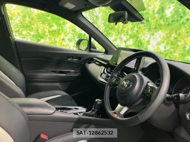 Toyota C-HR 2019-10 8653594-4