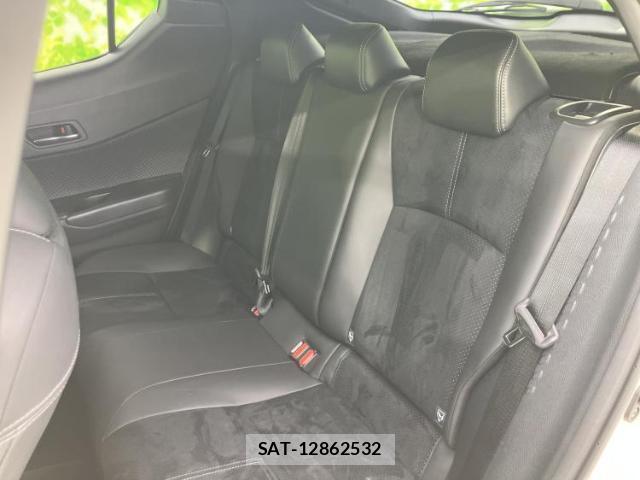 Toyota C-HR 2019-10 8653594-6