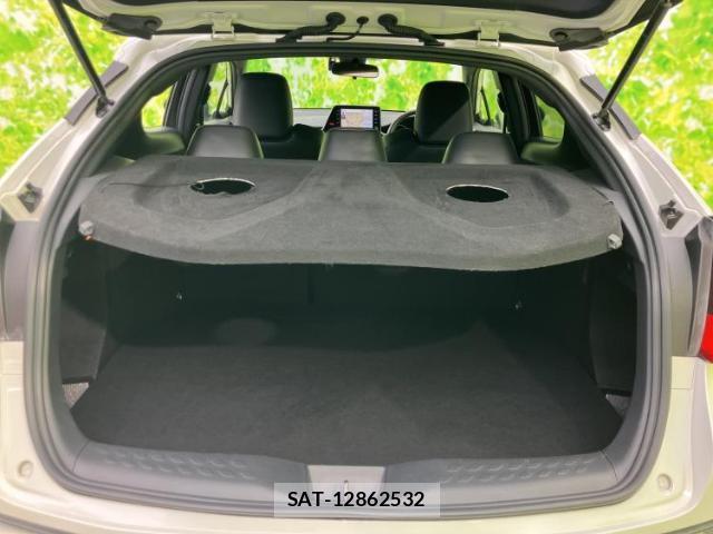 Toyota C-HR 2019-10 8653594-7