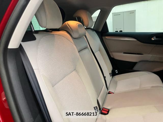 Citroen C4 2015-09 8647959-14
