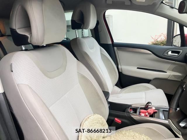 Citroen C4 2015-09 8647959-8