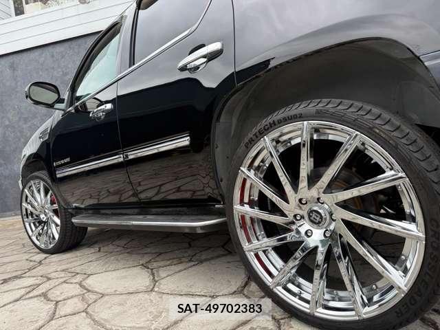 Cadillac ESCALADE 2010-07 8646949-2