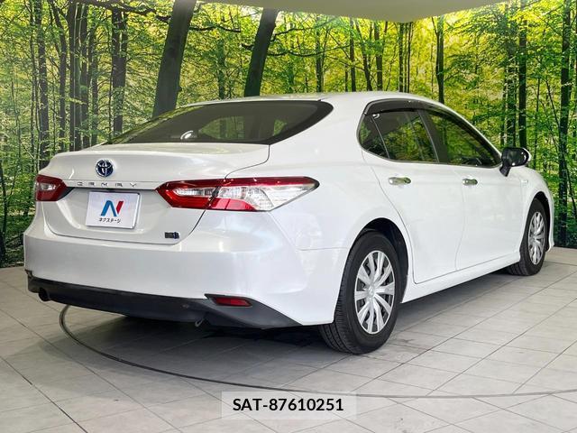 Toyota CAMRY 2017-08 8648836-16