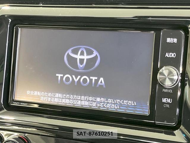 Toyota CAMRY 2017-08 8648836-2