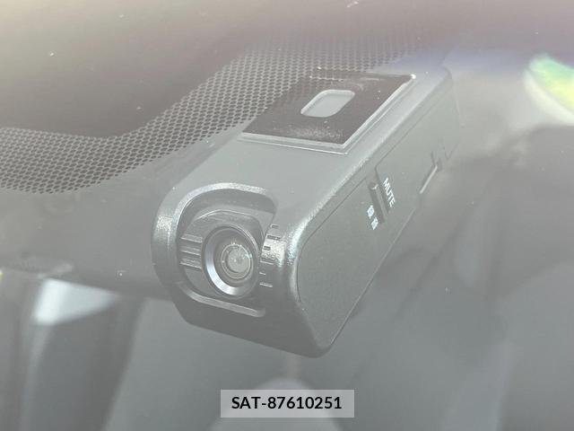 Toyota CAMRY 2017-08 8648836-5