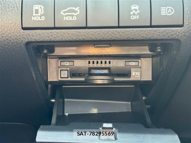 Toyota CAMRY 2022-10 8650186-0