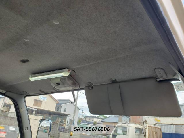 MITSUBISHI FUSO CANTER GUTS 2000-01 8648689-12