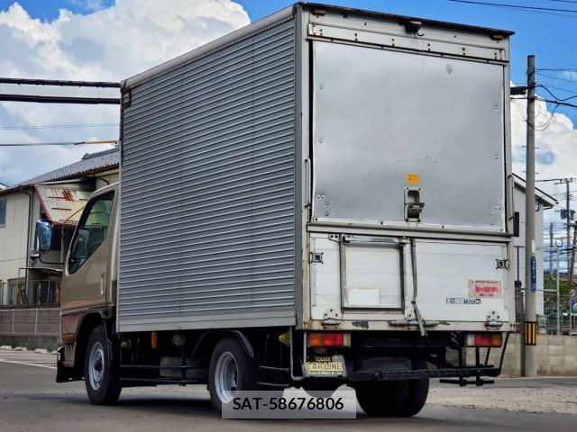 MITSUBISHI FUSO CANTER GUTS 2000-01 8648689-7