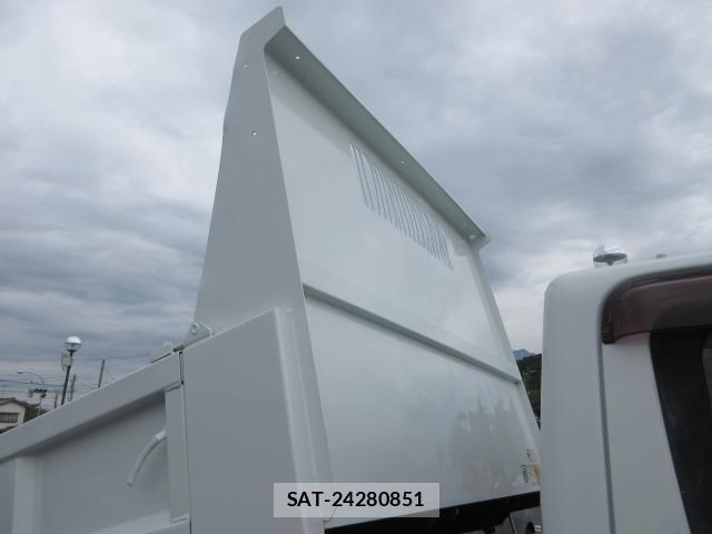 MITSUBISHI FUSO CANTER 2015-06 8646697-12