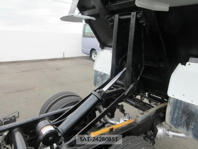MITSUBISHI FUSO CANTER 2015-06 8646697-14