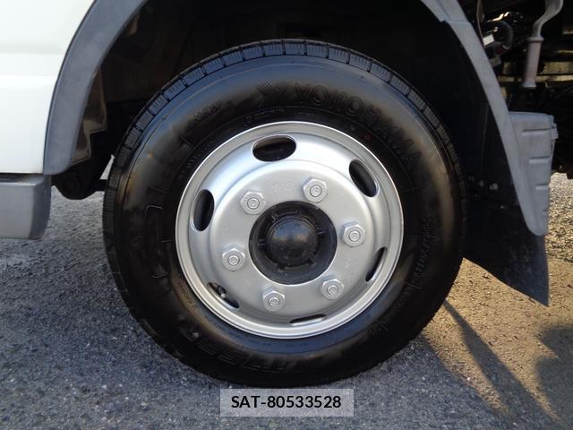 MITSUBISHI FUSO CANTER 2010-06 8647784-18