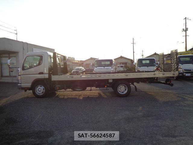 MITSUBISHI FUSO CANTER 2019-03 8647785-13