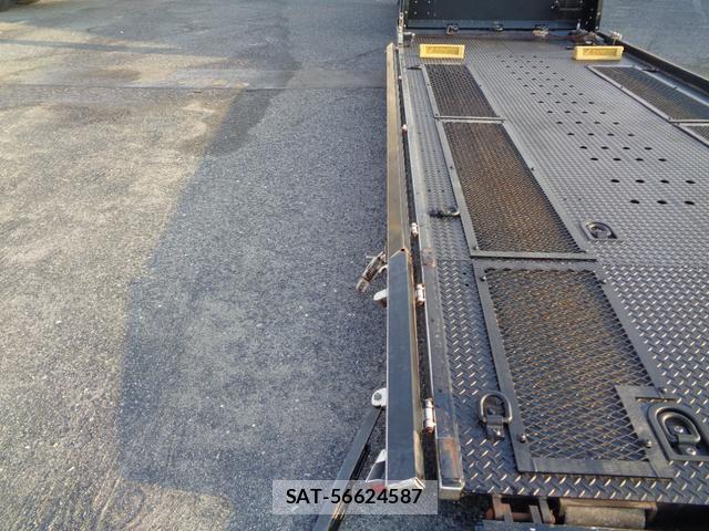 MITSUBISHI FUSO CANTER 2019-03 8647785-6