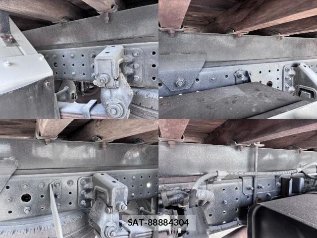 MITSUBISHI FUSO CANTER 2014-03 8647903-16