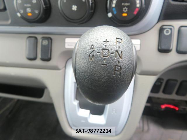 MITSUBISHI FUSO CANTER 2018-02 8648607-18