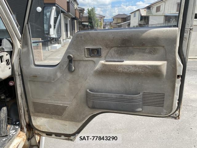 MITSUBISHI FUSO CANTER 1991-01 8648690-17
