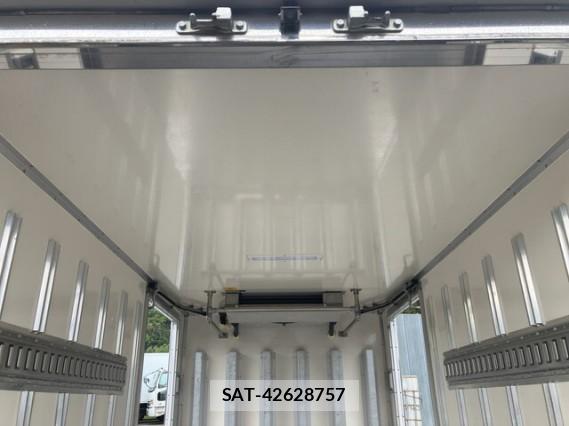 MITSUBISHI FUSO CANTER 2017 8649582-5