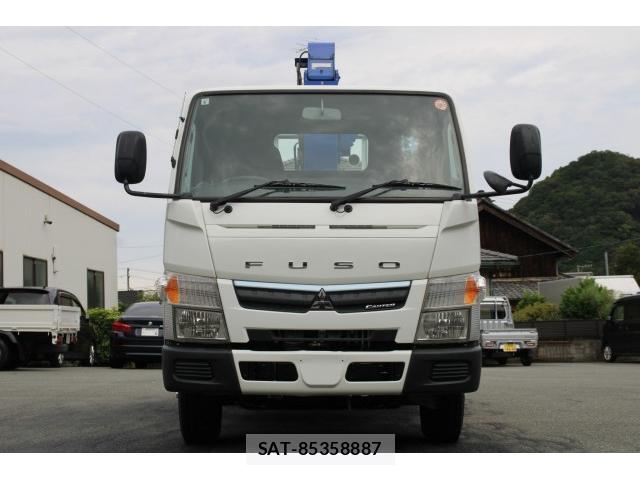 MITSUBISHI FUSO CANTER 2018-05 8649755-1