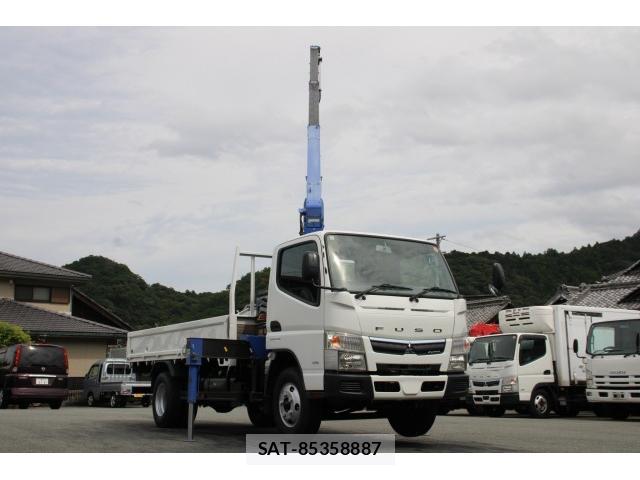 MITSUBISHI FUSO CANTER 2018-05 8649755-2