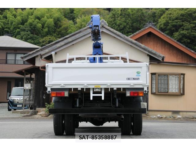 MITSUBISHI FUSO CANTER 2018-05 8649755-9