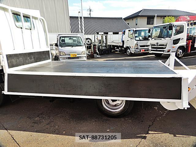 MITSUBISHI FUSO CANTER 2018-03 8650193-15