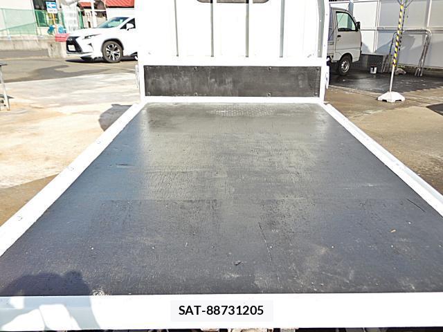 MITSUBISHI FUSO CANTER 2018-03 8650193-17