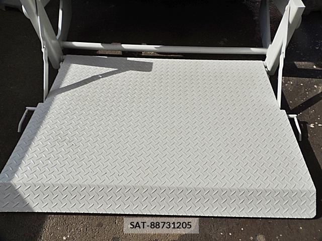 MITSUBISHI FUSO CANTER 2018-03 8650193-18