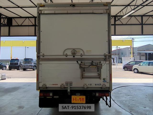 MITSUBISHI FUSO CANTER 2015-10 8650914-13
