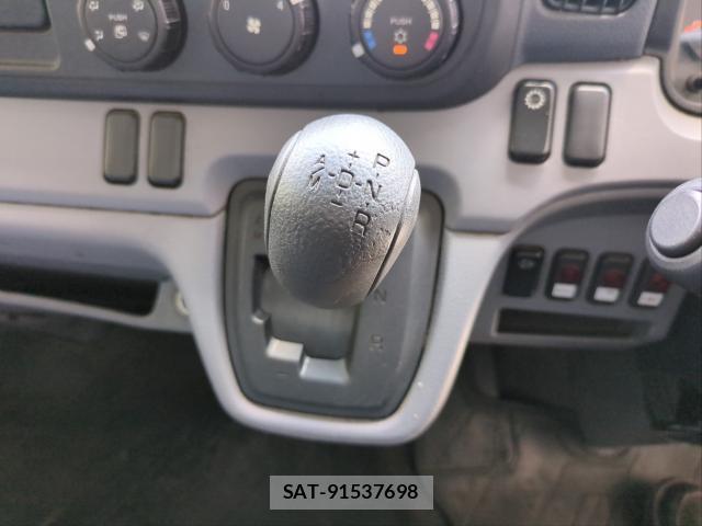 MITSUBISHI FUSO CANTER 2015-10 8650914-18
