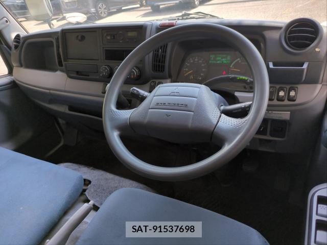 MITSUBISHI FUSO CANTER 2015-10 8650914-2