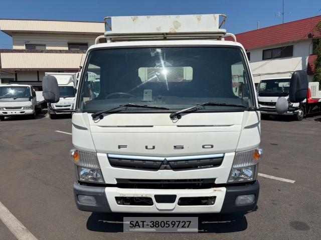 MITSUBISHI FUSO CANTER 2019-04 8650967-1