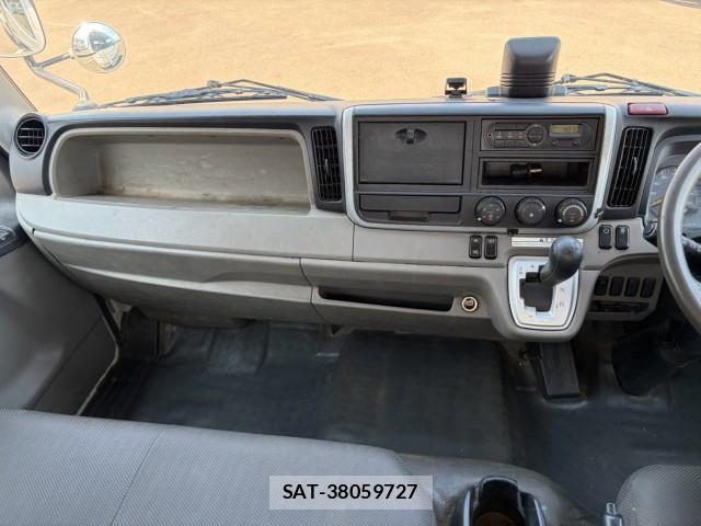 MITSUBISHI FUSO CANTER 2019-04 8650967-17