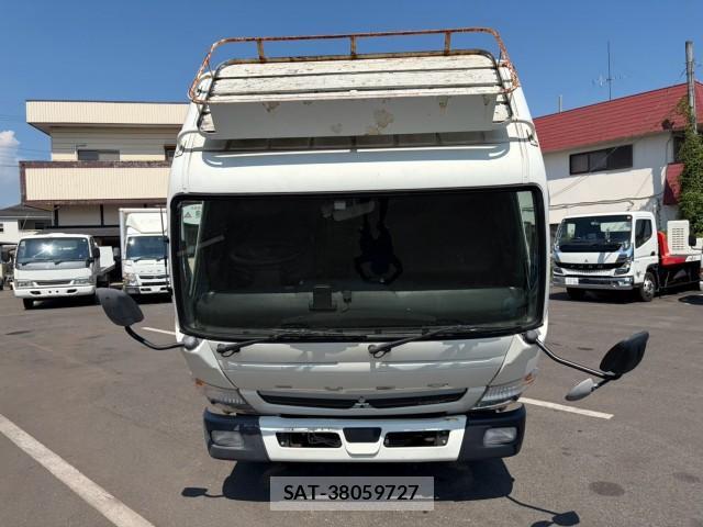 MITSUBISHI FUSO CANTER 2019-04 8650967-2