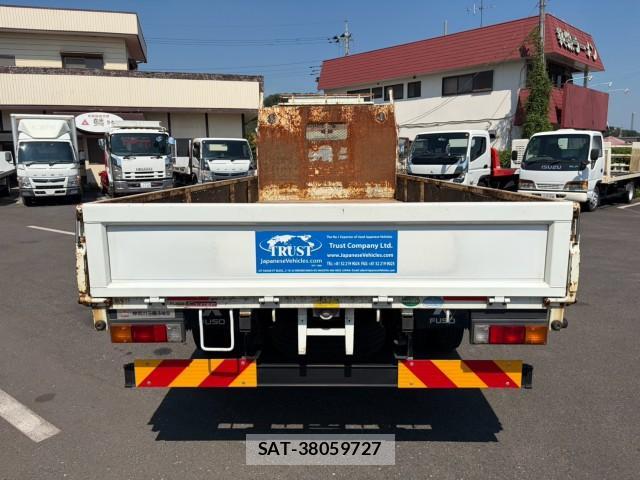 MITSUBISHI FUSO CANTER 2019-04 8650967-6