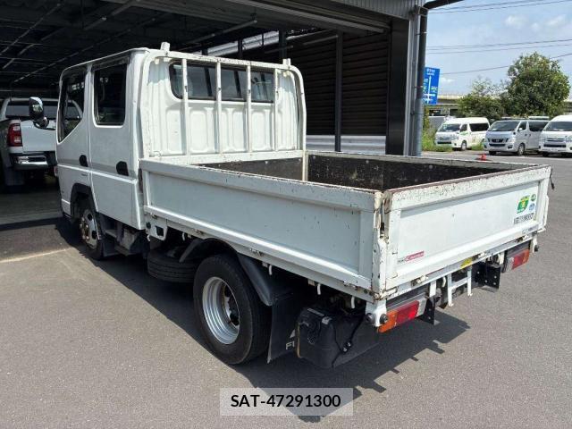 MITSUBISHI FUSO CANTER 2013-08 8652259-3