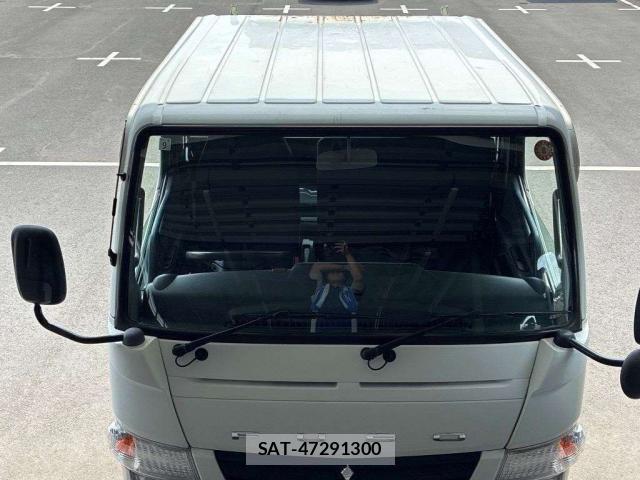 MITSUBISHI FUSO CANTER 2013-08 8652259-4