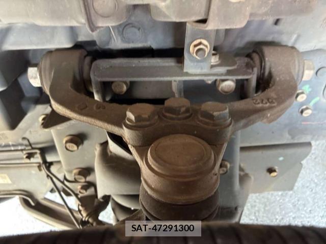 MITSUBISHI FUSO CANTER 2013-08 8652259-9