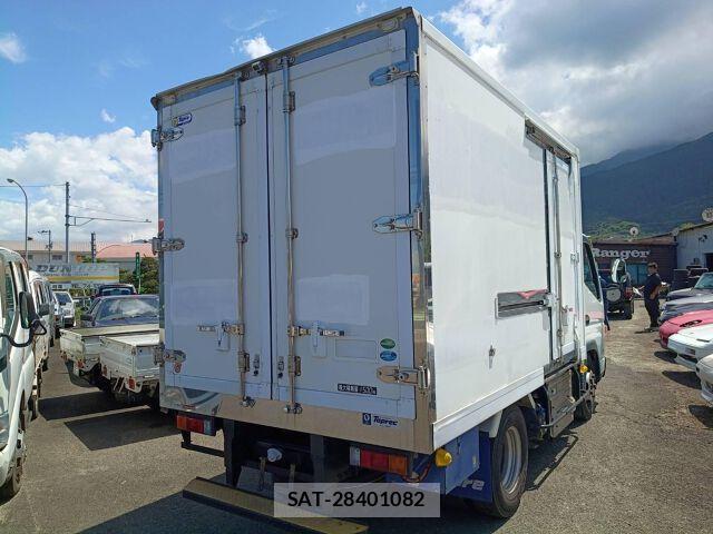 MITSUBISHI FUSO CANTER 2019-09 8652473-4