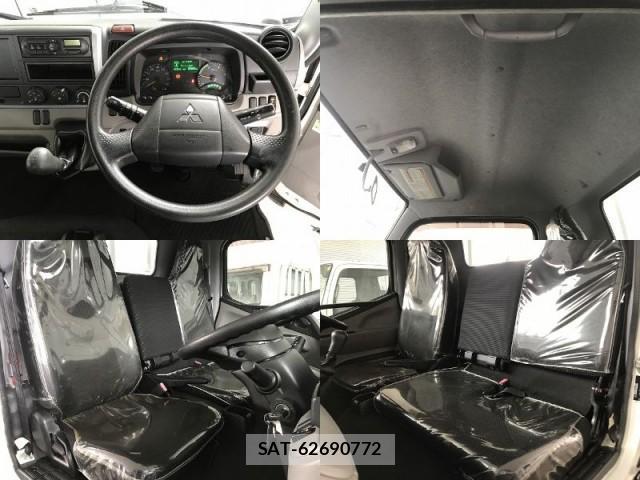 MITSUBISHI FUSO CANTER 2017-09 8652917-18