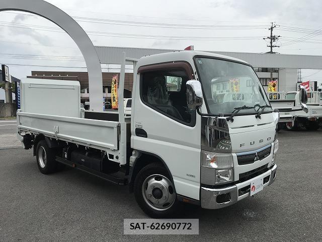 MITSUBISHI FUSO CANTER 2017-09 8652917-2