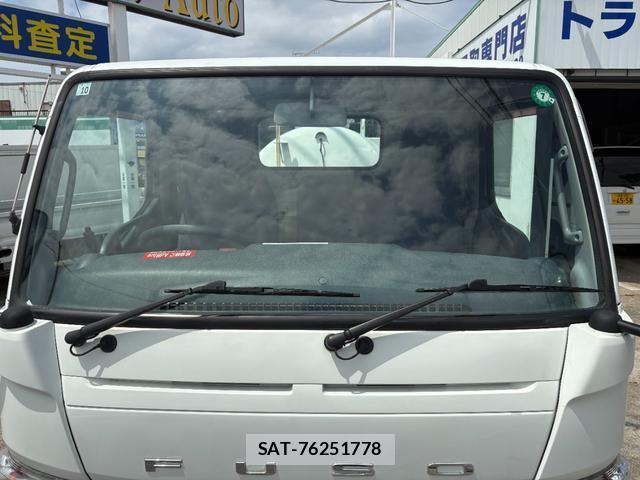 MITSUBISHI FUSO CANTER 2011-10 8653036-11