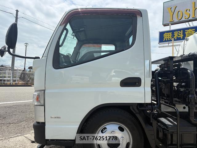 MITSUBISHI FUSO CANTER 2011-10 8653036-16