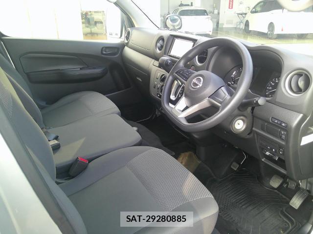 Nissan Caravan 2024-10 8651151-10
